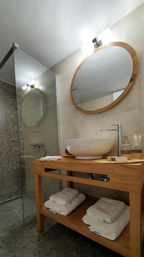 Alexandra'S Boutique House Apartman Triovászalosz Kültér fotó