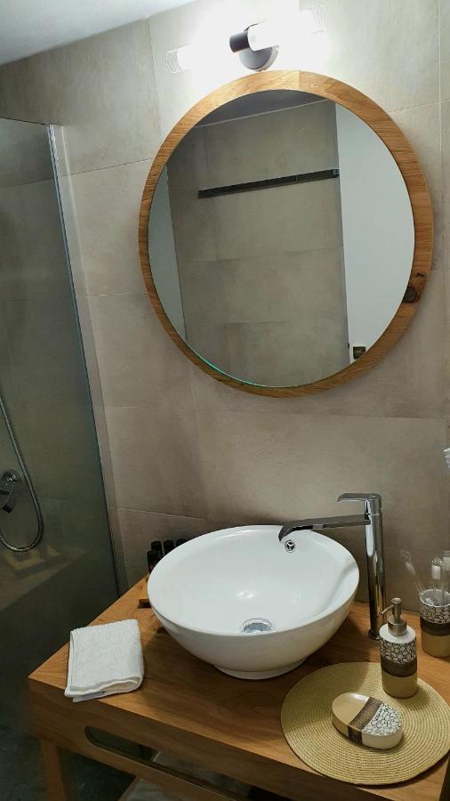 Alexandra'S Boutique House Apartman Triovászalosz Kültér fotó